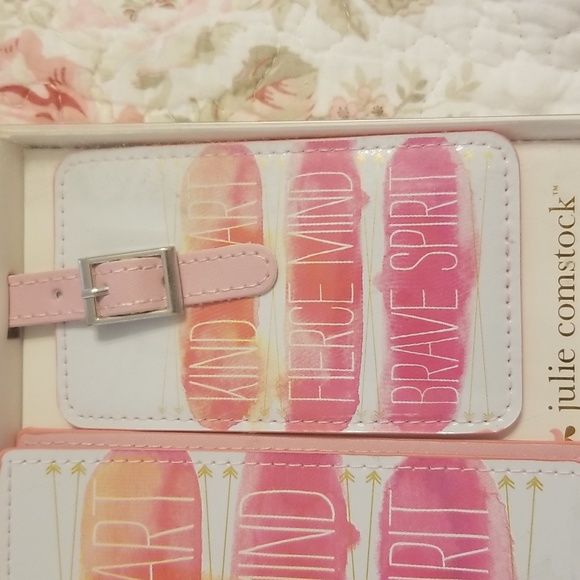 $5 ITEM. Luggage tag and passport holder. MUST BUNDLE WITH TWO OTHER ITEMS - Picture 4 of 5